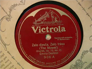 small_victrola 908 a.webp